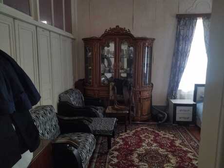 3 otaqlı həyət evi/bağ evi - Yeni Suraxanı q. - 80 m²