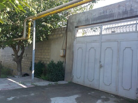 5 otaqlı həyət evi/bağ evi - Qaraçuxur q. - 154 m²