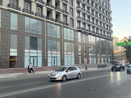 Obyekt - 8 Noyabr m. - 350 m²