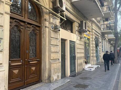 1 otaqlı köhnə tikili - Sahil m. - 30 m²