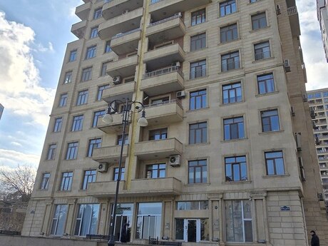 Obyekt - Elmlər Akademiyası m. - 288 m²