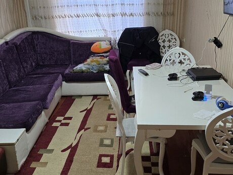 4 otaqlı köhnə tikili - Əhmədli q. - 100 m²