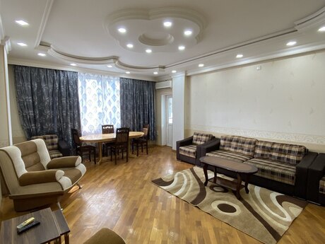 2-комн. новостройка - м. Низами - 100 м²