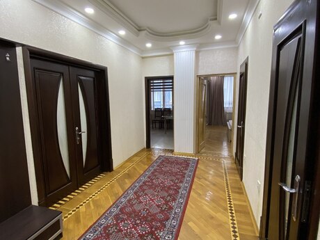 2-комн. новостройка - м. Низами - 100 м²
