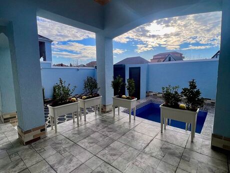 Satılır 3 otaqlı həyət evi/bağ evi 100 m², Novxanı q.