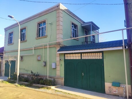 Satılır 6 otaqlı həyət evi/bağ evi 200 m², Yeni Suraxanı q.