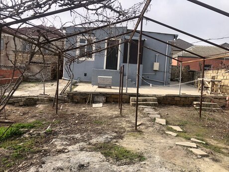 Satılır 2 otaqlı həyət evi/bağ evi 65 m², Binəqədi q.