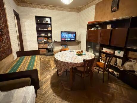 3-комнатная квартира, 85 м², Elmlər Akademiyası: 298 000 ₼ 2