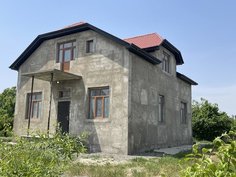 Satlr 6 otaql hyt evi/ba evi 250 m, Xamaz