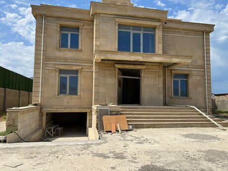 9 otaqlı həyət evi/bağ evi - Mərdəkan q. - 300 m²