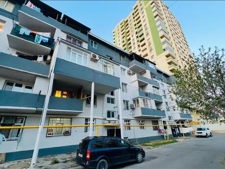 1 otaqlı köhnə tikili - Ağ şəhər q. - 40 m²