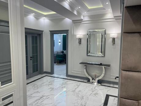Satılır 4 otaqlı yeni tikili 190 m², Ağ şəhər q.