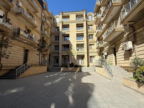 3 otaqlı yeni tikili - Şıxov q. - 115 m²
