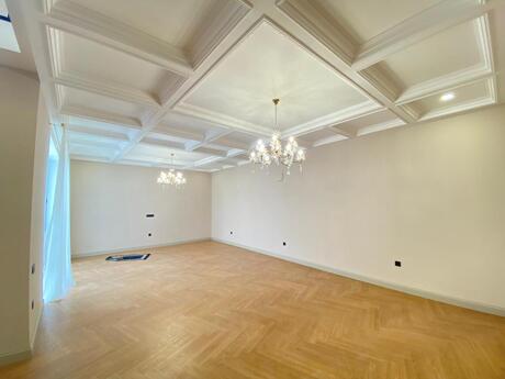 4 otaqlı həyət evi/bağ evi - Badamdar q. - 220 m²