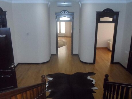 15 otaqlı həyət evi/bağ evi - Nəriman Nərimanov m. - 300 m²