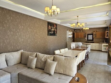 7 otaqlı həyət evi/bağ evi - Bilgəh q. - 500 m²