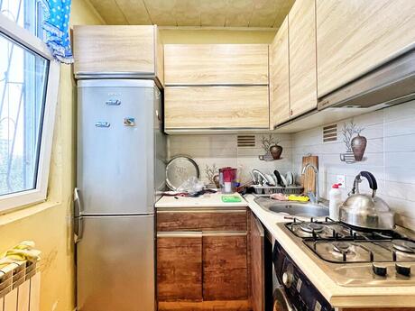 2 otaqlı köhnə tikili - Memar Əcəmi m. - 55 m²