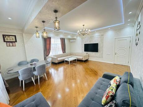 4 otaqlı yeni tikili - Nəriman Nərimanov m. - 180 m²