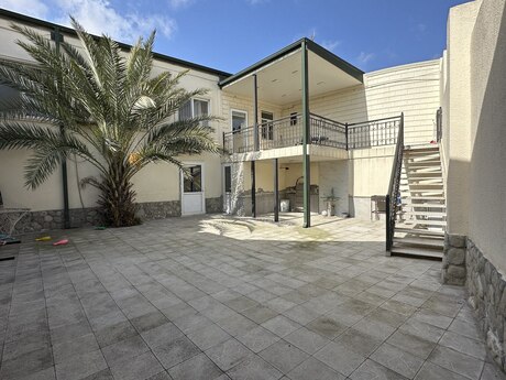 Объявление №5912759 - Баку, Хатаинский р., 3-комн., 200 м²