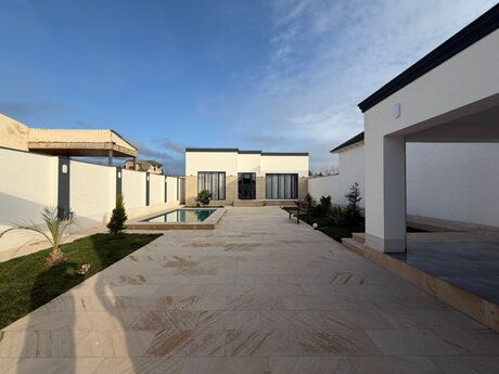 3 otaqlı həyət evi/bağ evi - Şüvəlan q. - 140 m²