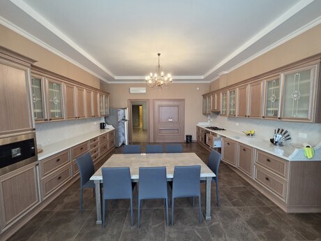 7 otaqlı yeni tikili - 28 May m. - 400 m²