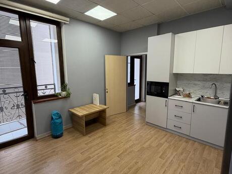 4 otaqlı ofis - Şah İsmayıl Xətai m. - 142 m²