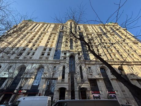 Elan №5913034 - Bakı, Nizami m., 6 otaqlı, 423 m², 16/17 mərtəbə