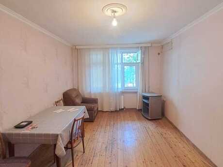 1 otaqlı köhnə tikili - Elmlər Akademiyası m. - 35 m²