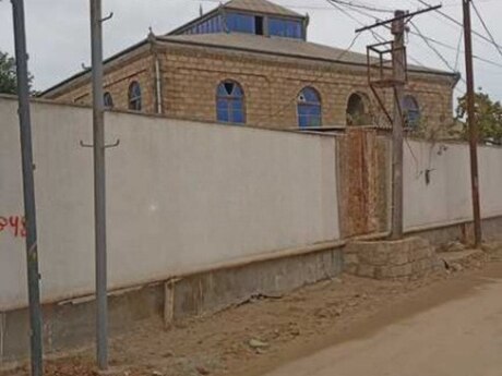 6 otaqlı həyət evi/bağ evi - Novxanı q. - 180 m²