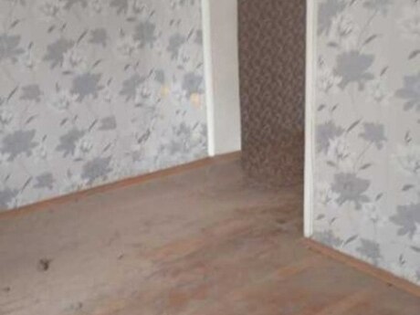 6 otaqlı həyət evi/bağ evi - Novxanı q. - 180 m²