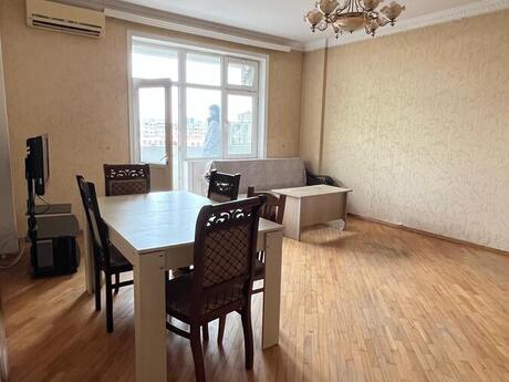 Elan №5913750 - Bakı, İnşaatçılar m., 3 otaqlı, 140 m², 6/17 mərtəbə