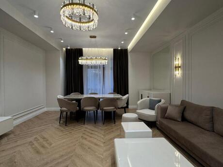3 otaqlı yeni tikili - Ağ şəhər q. - 129 m²