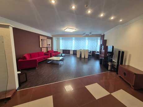 Elan №5913856 - Bakı, Gənclik m., 3 otaqlı, 181 m², 9/16 mərtəbə