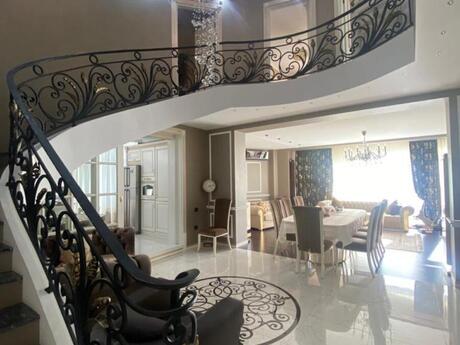 4 otaqlı mənzil, 180 m², İnşaatçılar: 500 000 ₼ 5