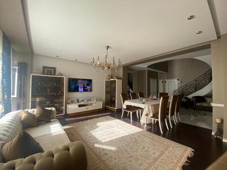 4 otaqlı mənzil, 180 m², İnşaatçılar: 500 000 ₼ 4