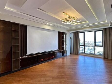 4 otaqlı yeni tikili - Şah İsmayıl Xətai m. - 200 m²