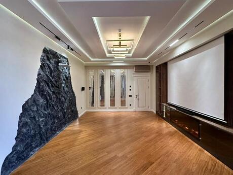 4 otaqlı yeni tikili - Şah İsmayıl Xətai m. - 200 m²