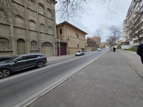 10 otaqlı həyət evi/bağ evi - 6-cı mikrorayon q. - 1200 m²