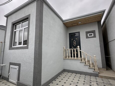 2 otaqlı həyət evi/bağ evi - Zabrat q. - 50 m²