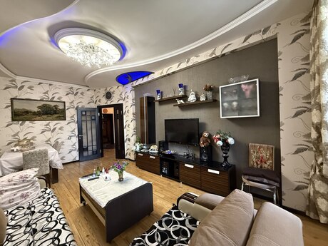 2-комнатная квартира, 92 м², İnşaatçılar: 245 000 ₼ 3