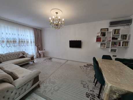 6 otaqlı həyət evi/bağ evi - Bakıxanov q. - 220 m²