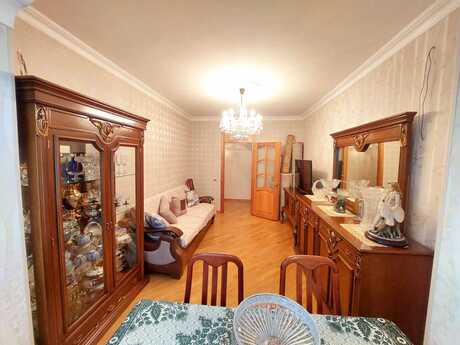 Azadlıq Prospektidə 2 otaqlı köhnə tikili mənzil satılır, 70 m², 205 000 AZN, şəkil 5 / 12