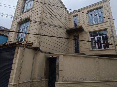 5 otaqlı həyət evi/bağ evi - Masazır q. - 195 m²