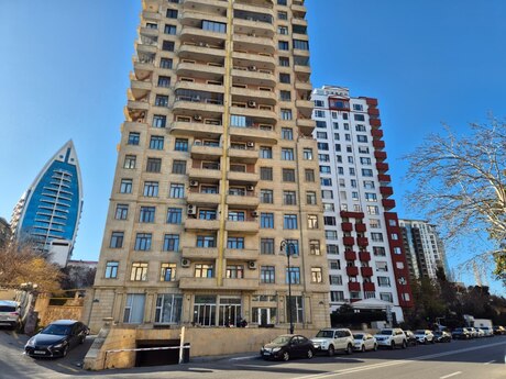 Объявление №5915017 - Баку, м. Элмляр Академиясы, 3-комн., 108 м², 9/16 этаж