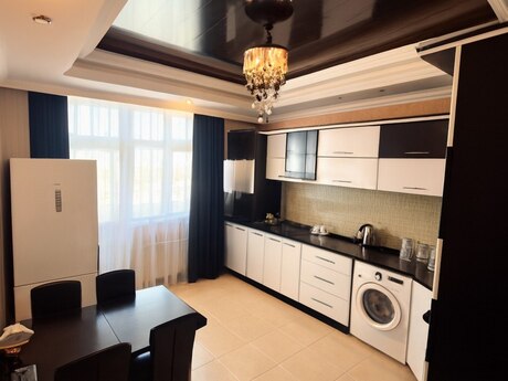 3 otaqlı yeni tikili - Nəsimi r. - 135 m²