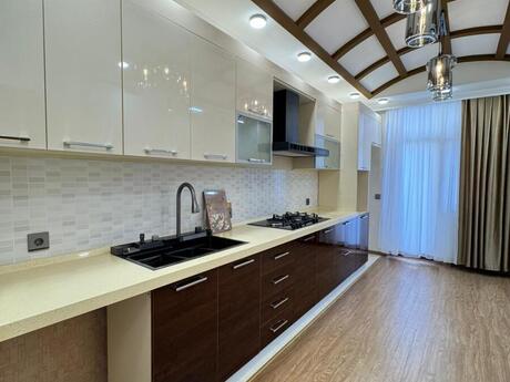 Elan №5915087 - Bakı, Neftçilər m., 3 otaqlı, 136 m², 4/12 mərtəbə