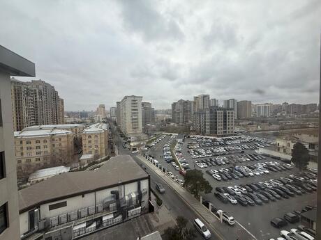 2 otaqlı köhnə tikili - 28 May m. - 75 m²