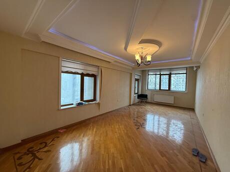 2 otaqlı köhnə tikili - 28 May m. - 75 m²