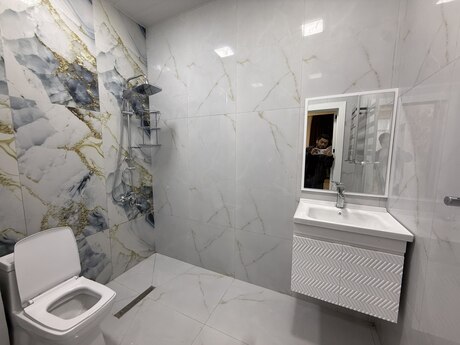 5 otaqlı həyət evi/bağ evi - Badamdar q. - 220 m²
