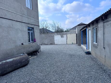5 otaqlı həyət evi/bağ evi - Maştağa q. - 200 m²